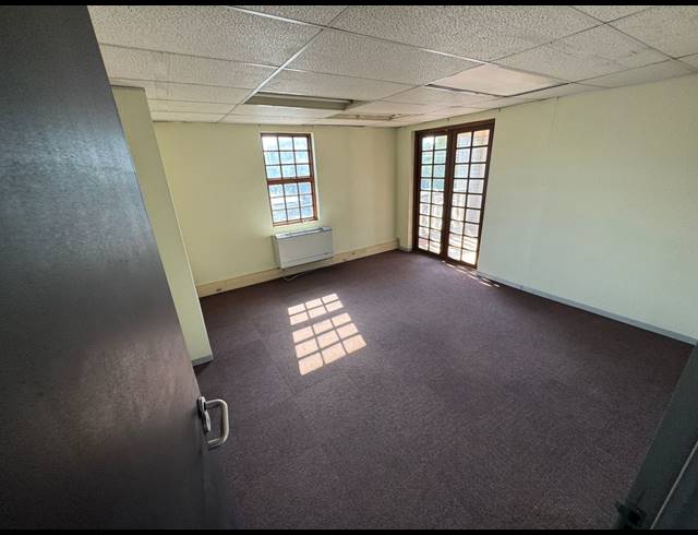 673M² OFFICE TO LET IN EASTGATE